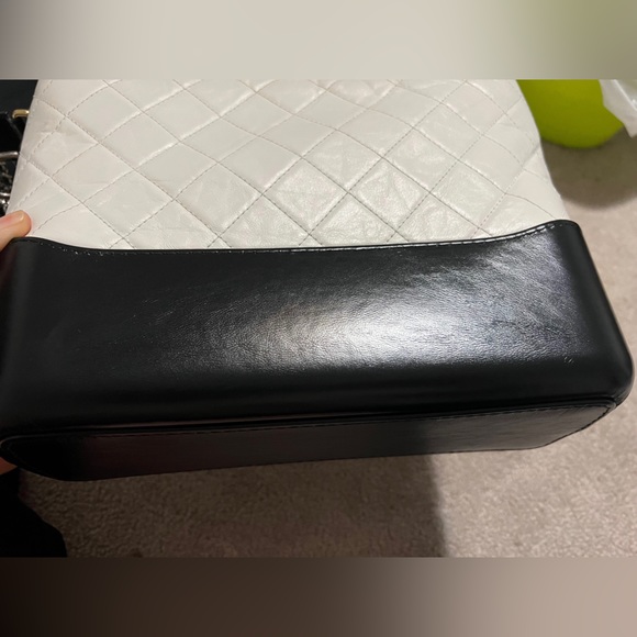 Chanel Gabrielle Bag Large - Picture 3 of 9